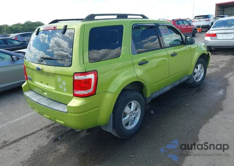 2011 Ford Escape Xlt z USA, uszkodzony, nr VIN 1FMCU0D76BKB44602